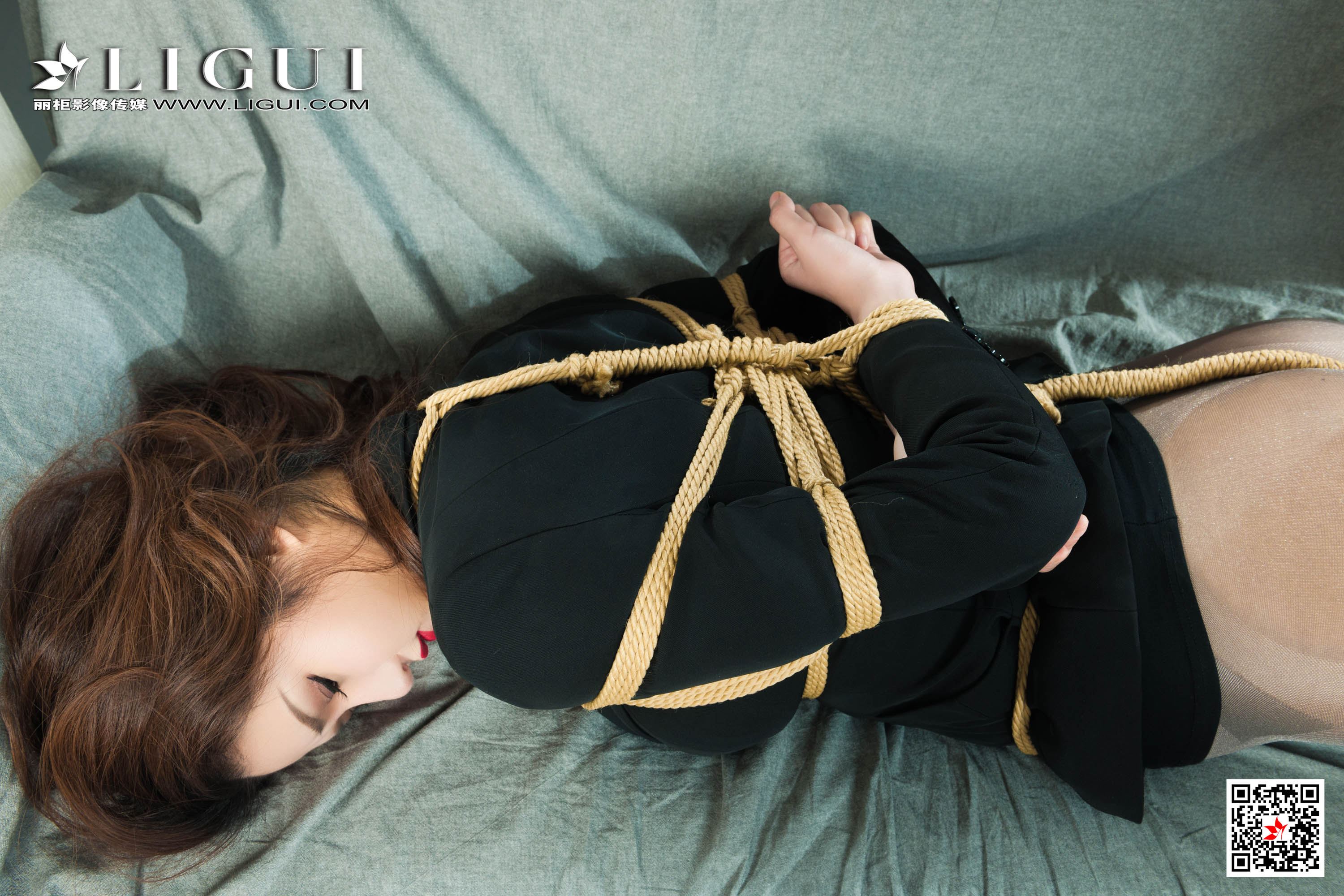 Ligui丽柜  2020.12.25《颤抖的花蕊》文芮